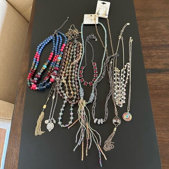 Bling bling 10 Necklaces full of sparkle - Picture 2 of 9